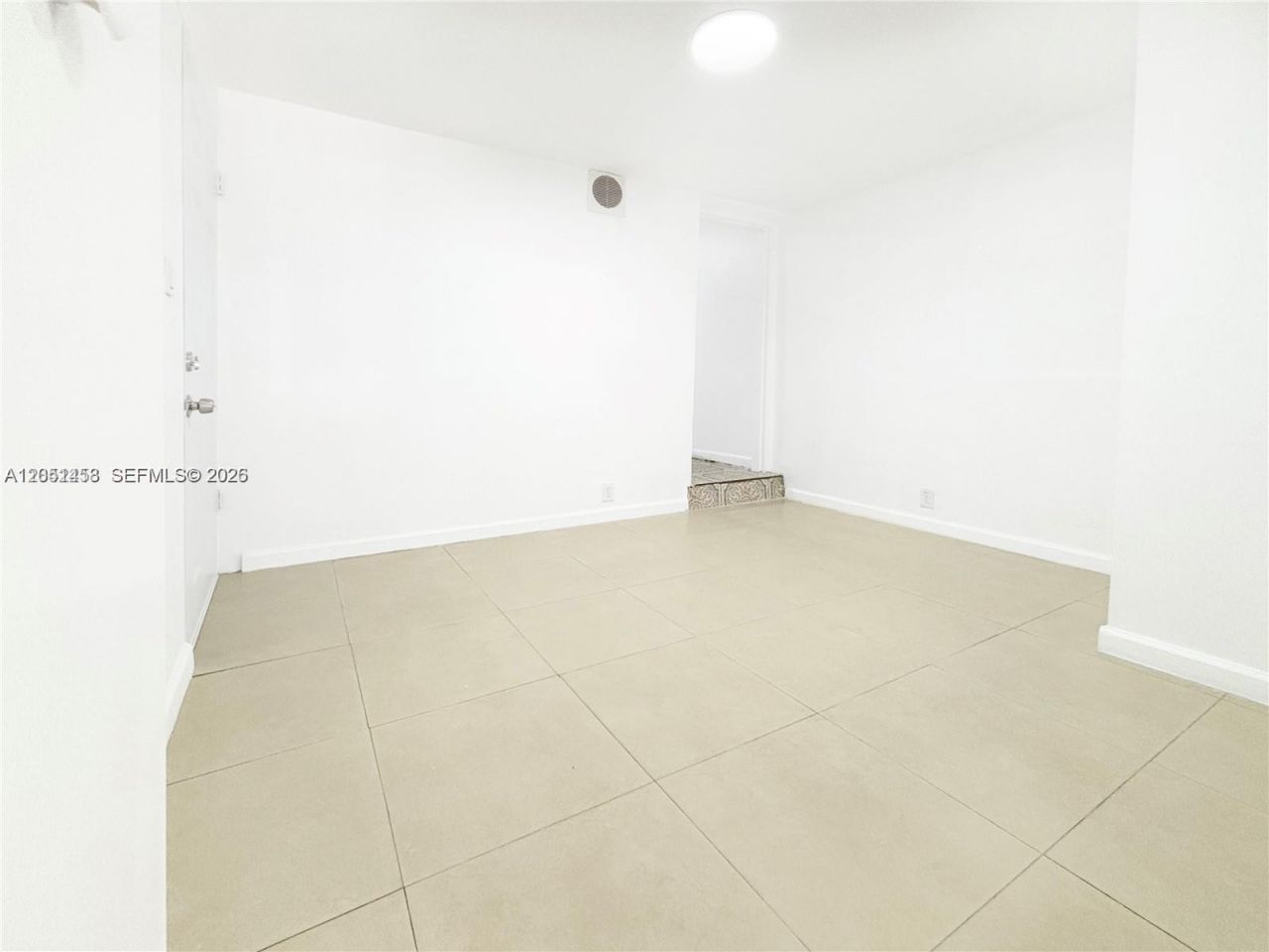2731 NW 100th St , Unit B, Miami, FL 33147 Photo