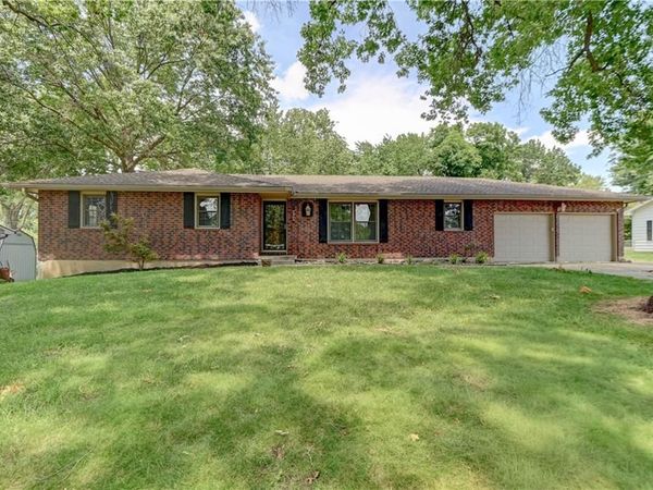 2400 NW 86th Terrace, Kansas City, MO 64154