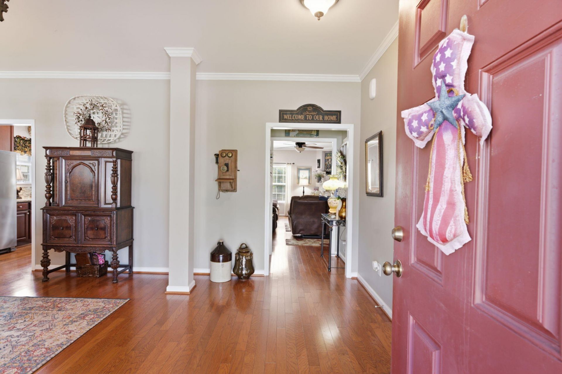 128 Charlesfort Way Photo 10
