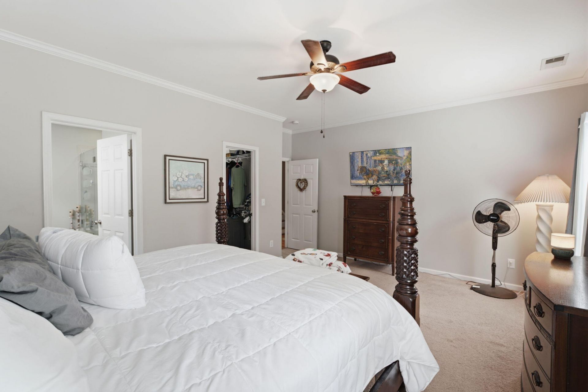 128 Charlesfort Way Photo 26