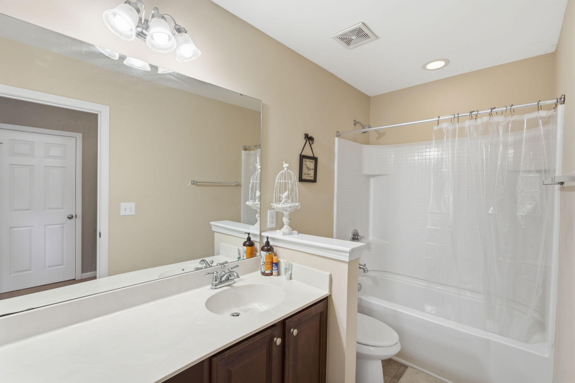 128 Charlesfort Way Photo 33