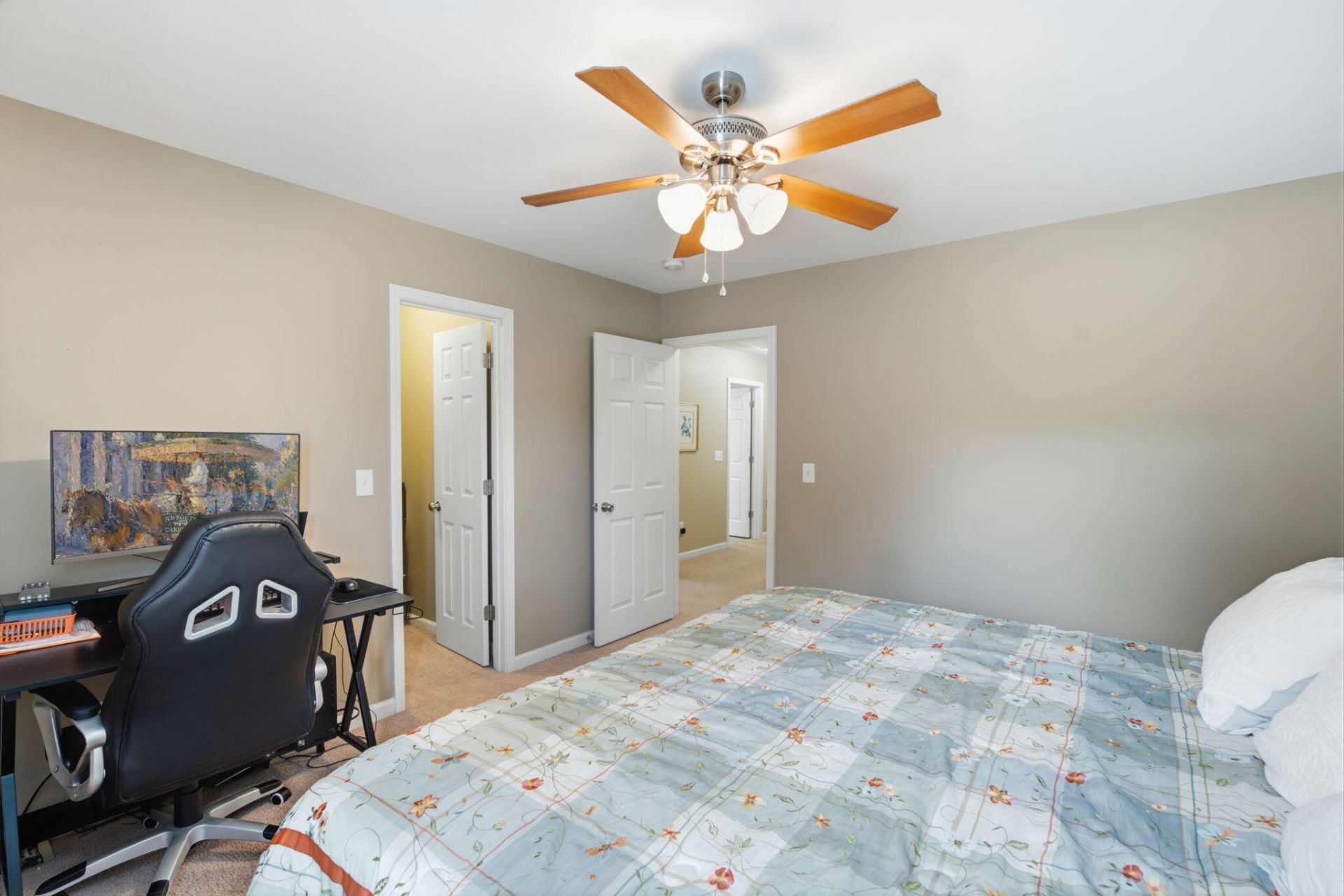 128 Charlesfort Way Photo 39