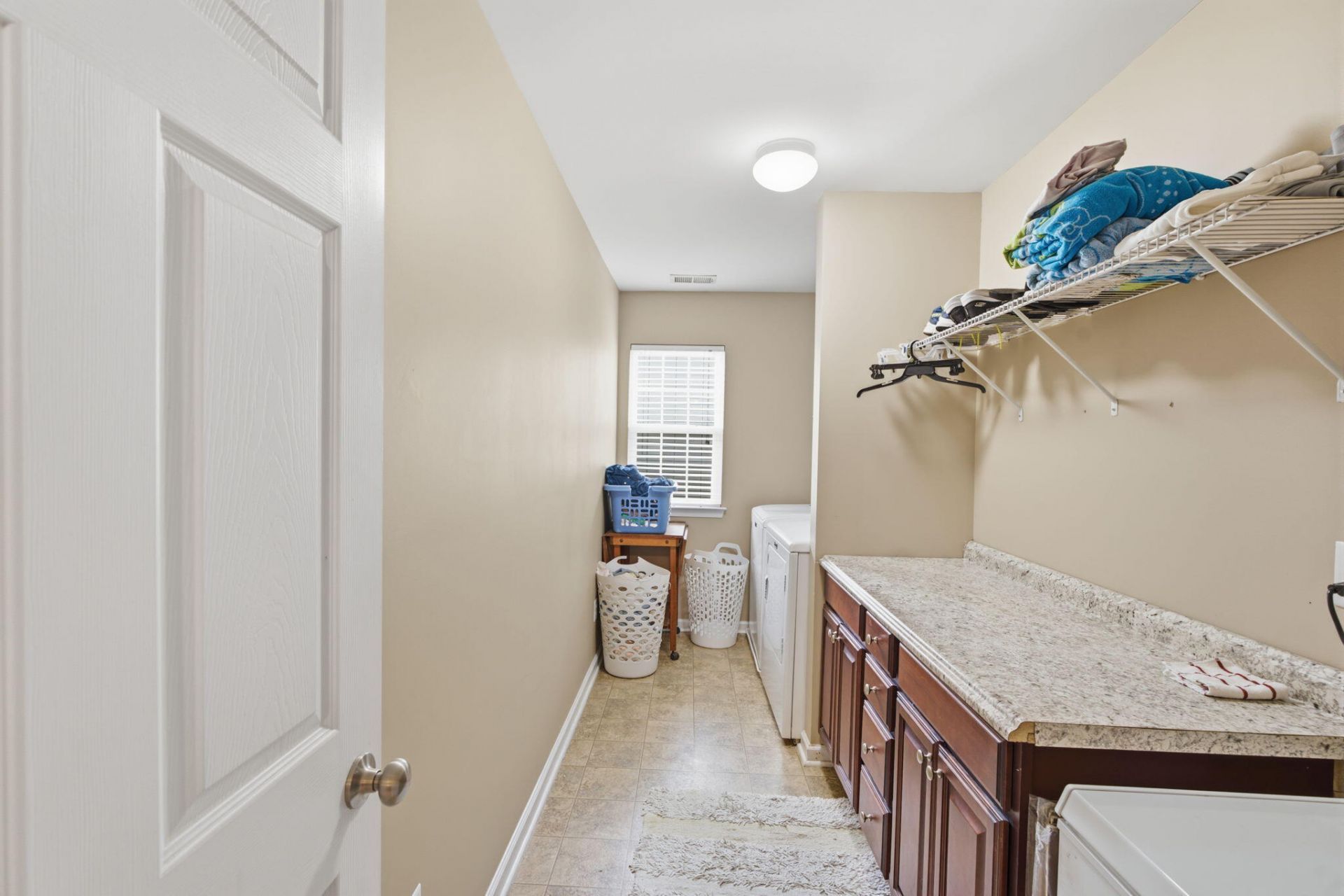 128 Charlesfort Way Photo 42