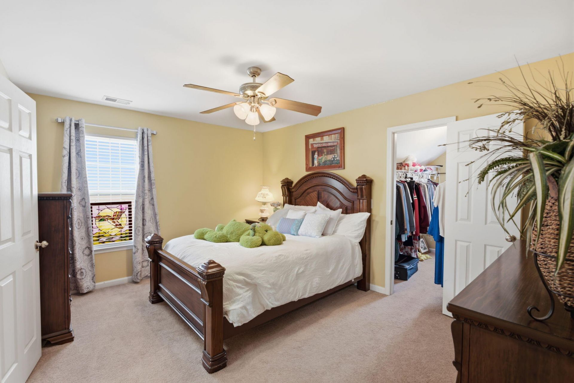 128 Charlesfort Way Photo 44