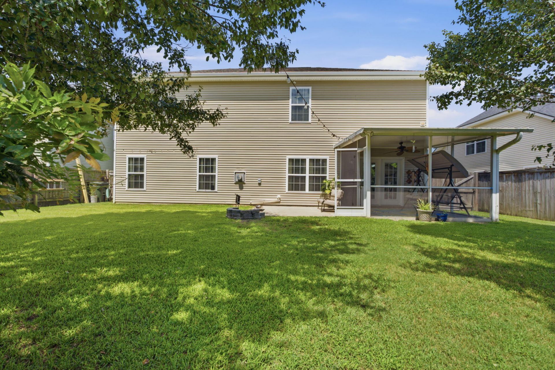128 Charlesfort Way Photo 51