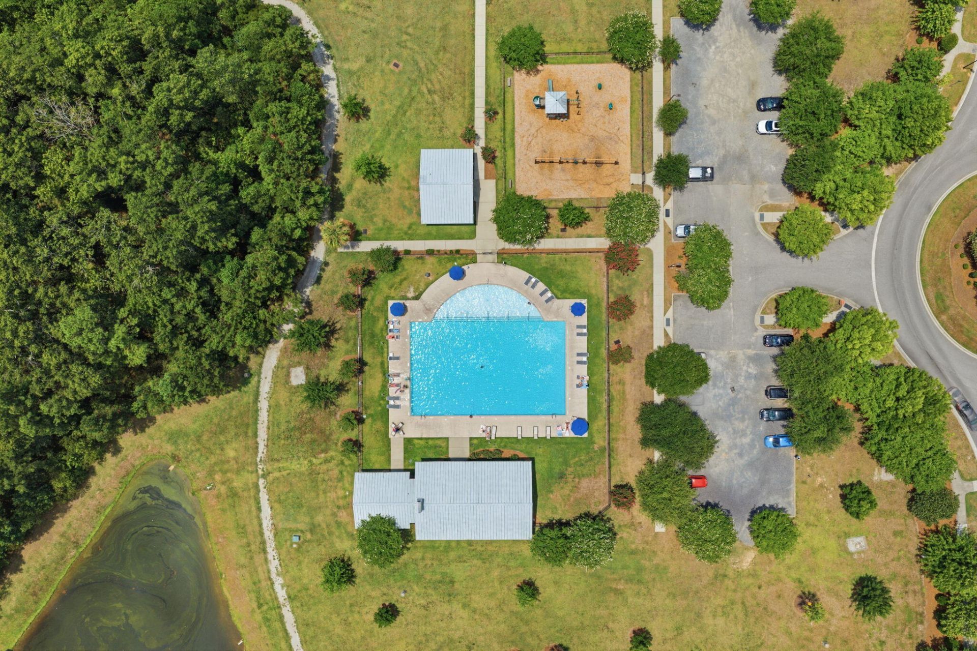 128 Charlesfort Way Photo 62