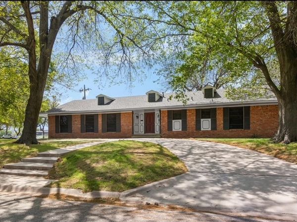 800 Western Hills Drive, Sherman, TX 75092