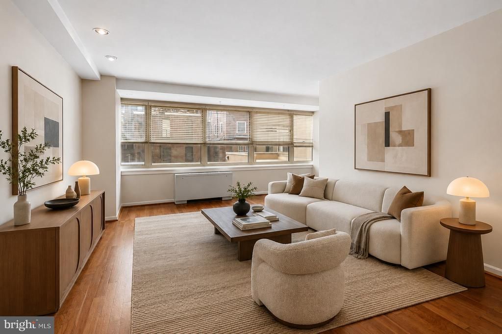 1810 RITTENHOUSE SQUARE , PHILADELPHIA, PA 19103