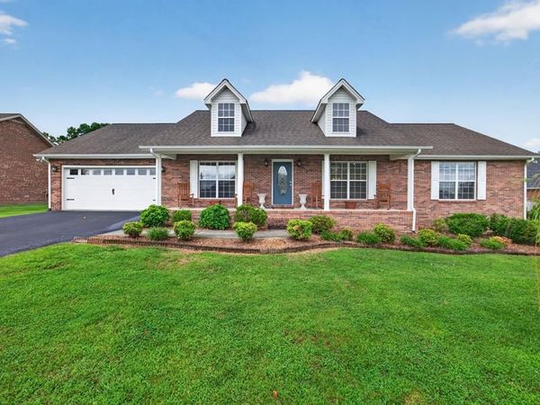 3930 Hilltop Dr., Cookeville, TN 38506