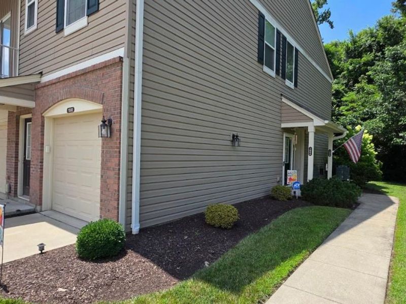 1002 Lost Crossing, Springfield Township, OH 45231 Photo 2