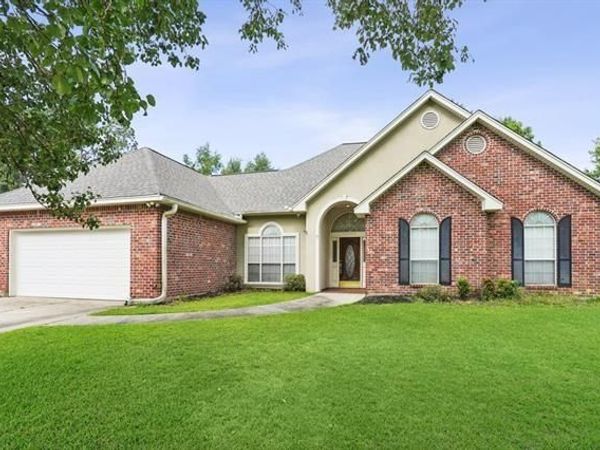 476 CHOCTAW Drive , Abita Springs, LA 70420