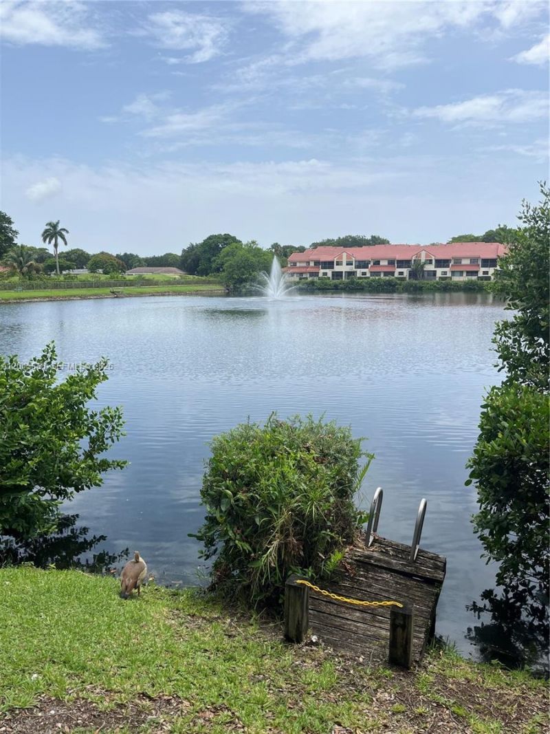 3345 Emerald Oaks Dr, Unit 106, Hollywood, FL 33021 Photo