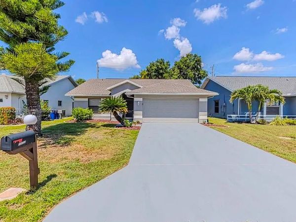 13114 Regent Cir , Fort Myers, FL 33966