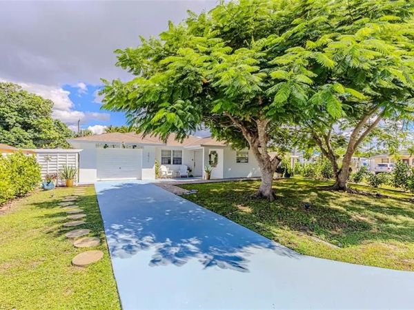 3511 Caloosa ST , NAPLES, FL 34112
