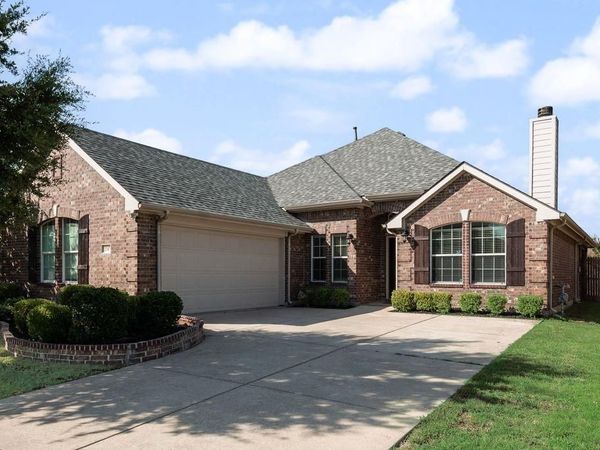2347 Collin Drive, Grand Prairie, TX 75052