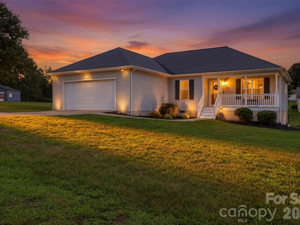 398 Green Meadows Drive , Taylorsville, NC 28681