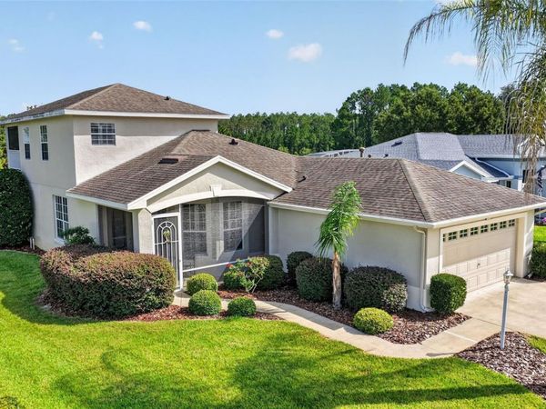 5401 SIR CHURCHILL DRIVE , LEESBURG, FL 34748