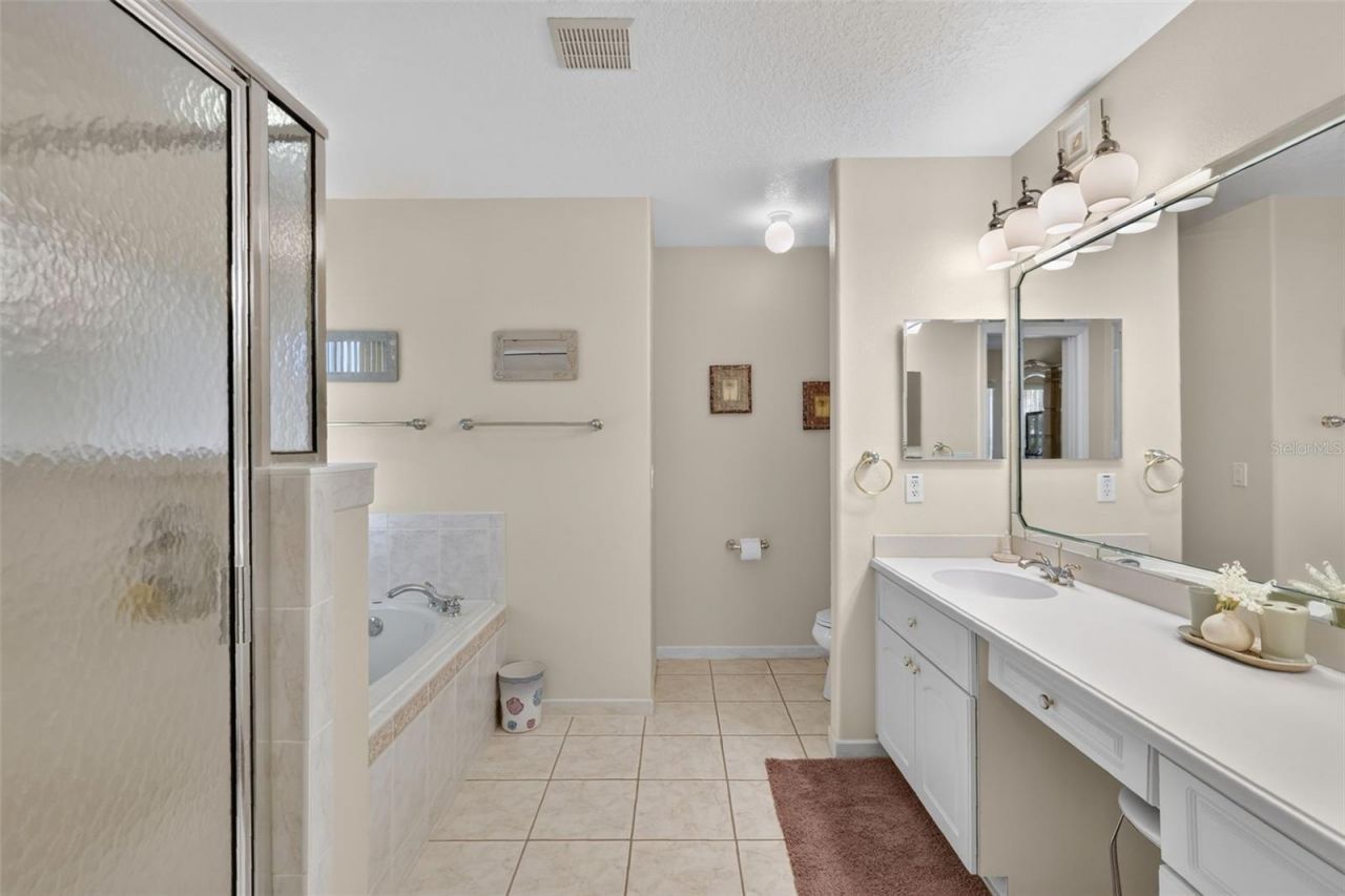 5401 Sir Churchill Drive , Leesburg, FL 34748 Photo