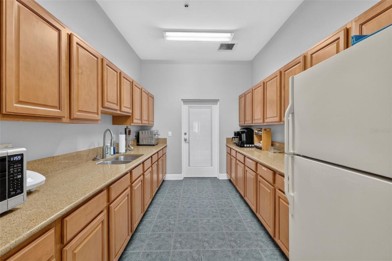 5401 Sir Churchill Drive , Leesburg, FL 34748 Photo