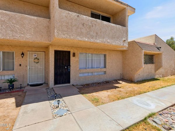 2221 W FARMDALE Avenue, Unit 25, Mesa, AZ 85202