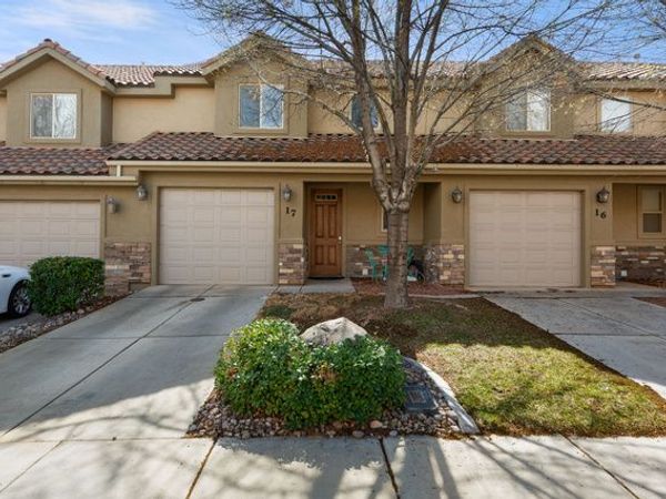 150 N 1100 E, Unit 17, Washington, UT 84780