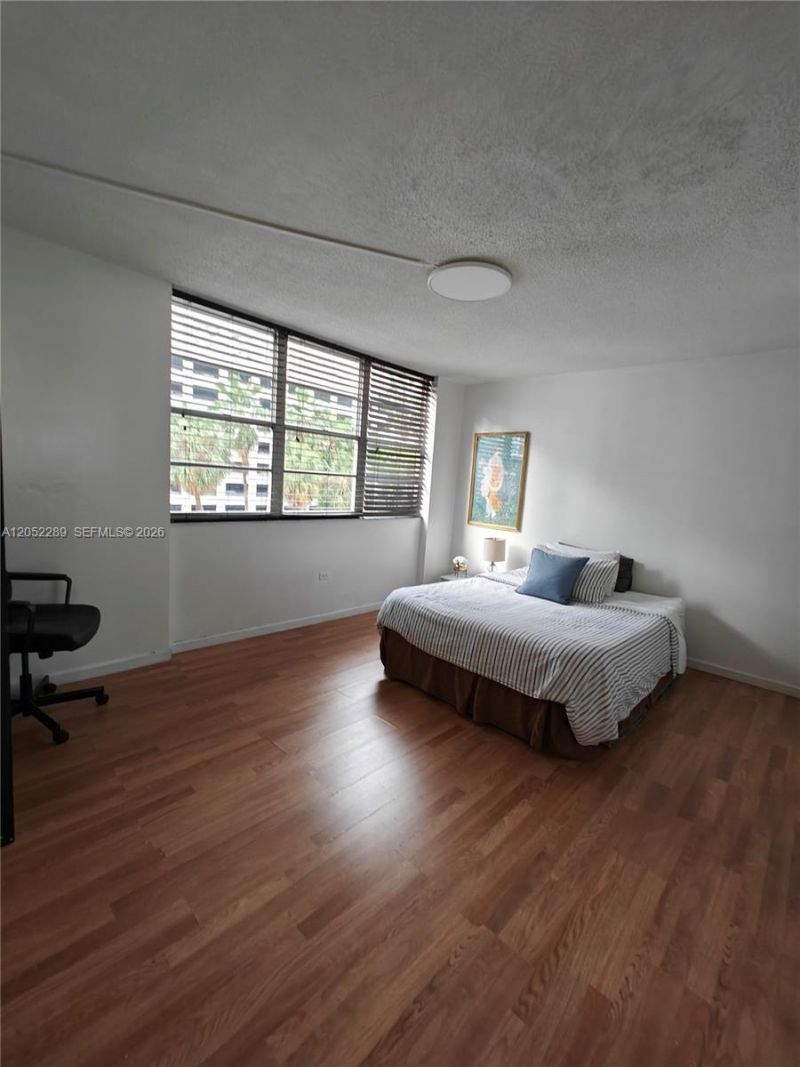 825 Brickell Bay Dr , Unit 350, Miami, FL 33131 Photo