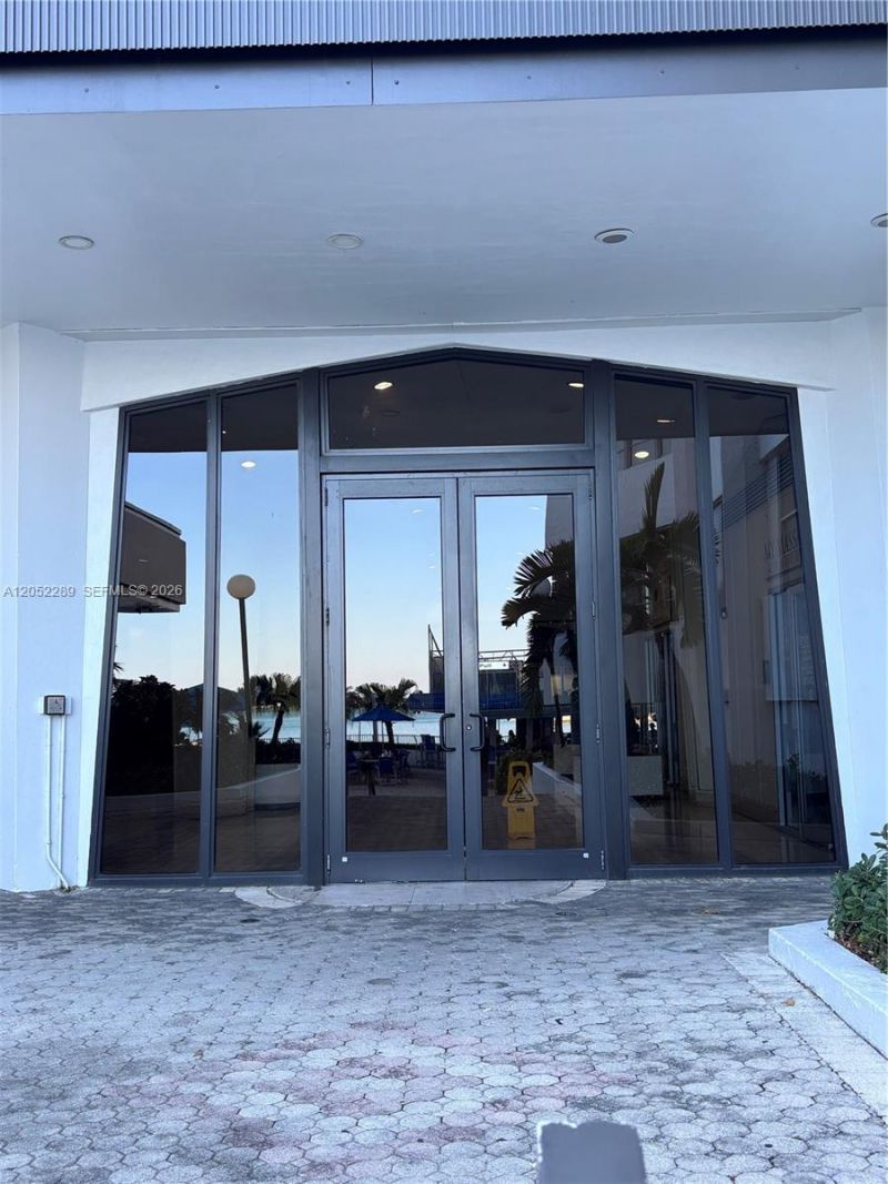 825 Brickell Bay Dr , Unit 350, Miami, FL 33131 Photo