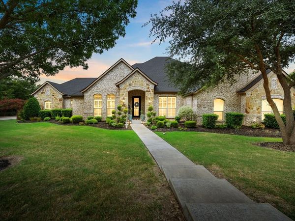 101 Fairway Drive, Waxahachie, TX 75165