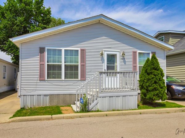 723 7th Street , Northfield, IL 60093