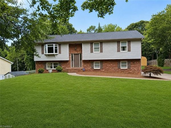 1492 Cedar Fork Road, Clemmons, NC 27012