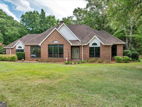 104 Cedar Creek Drive, Dublin, GA 31021