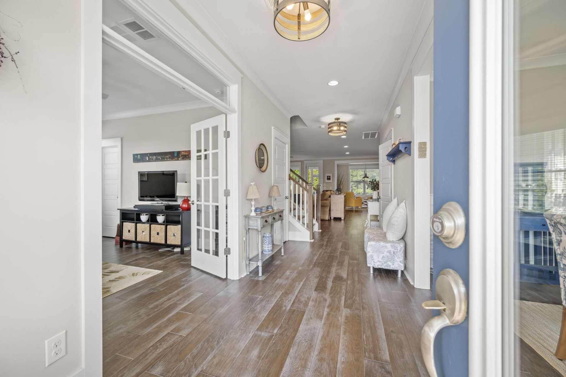 409 Ashby Street Photo 10