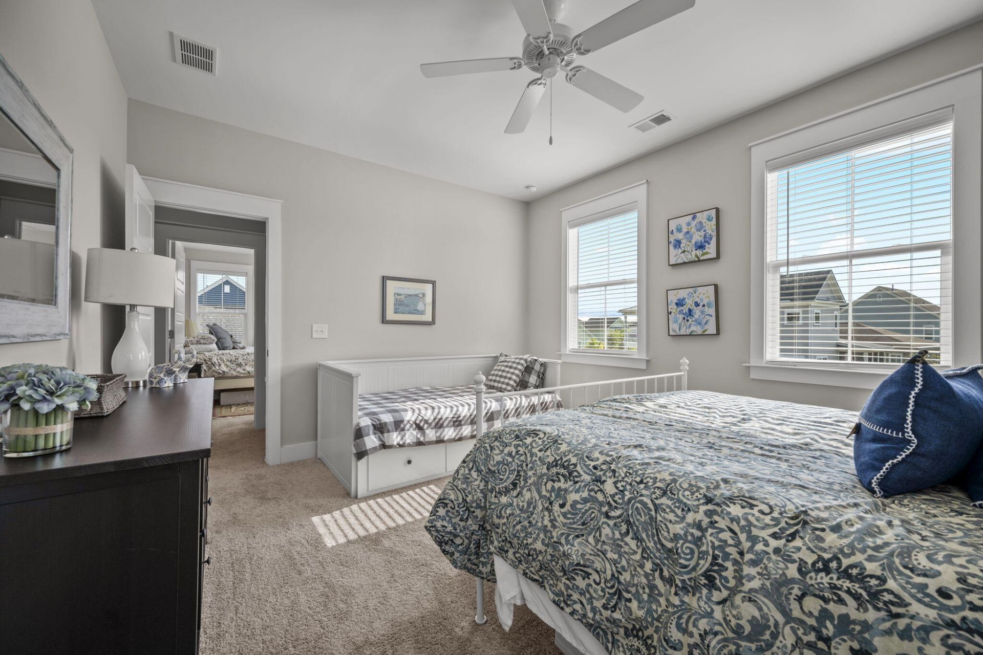 409 Ashby Street Photo 39