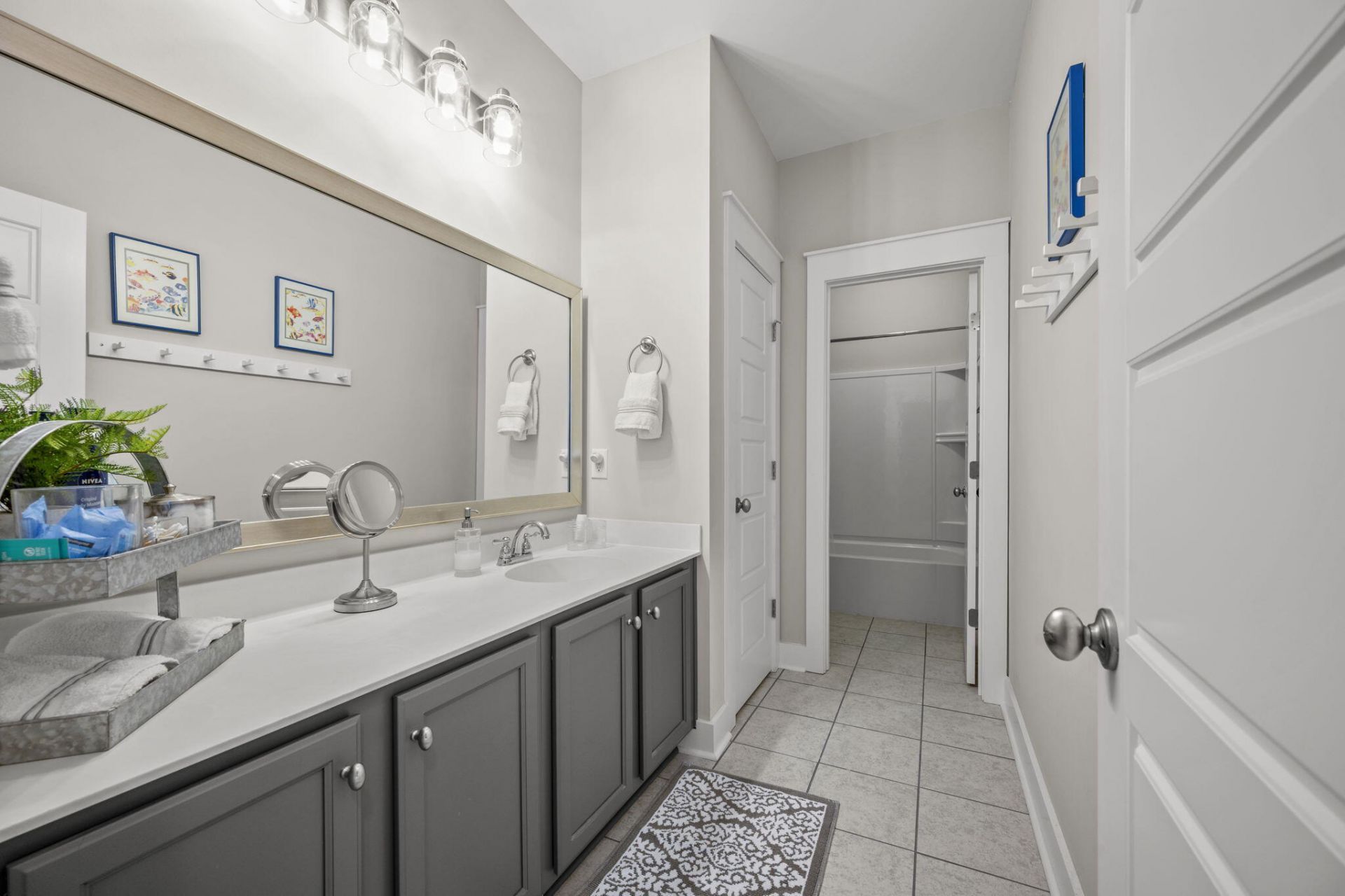 409 Ashby Street Photo 41