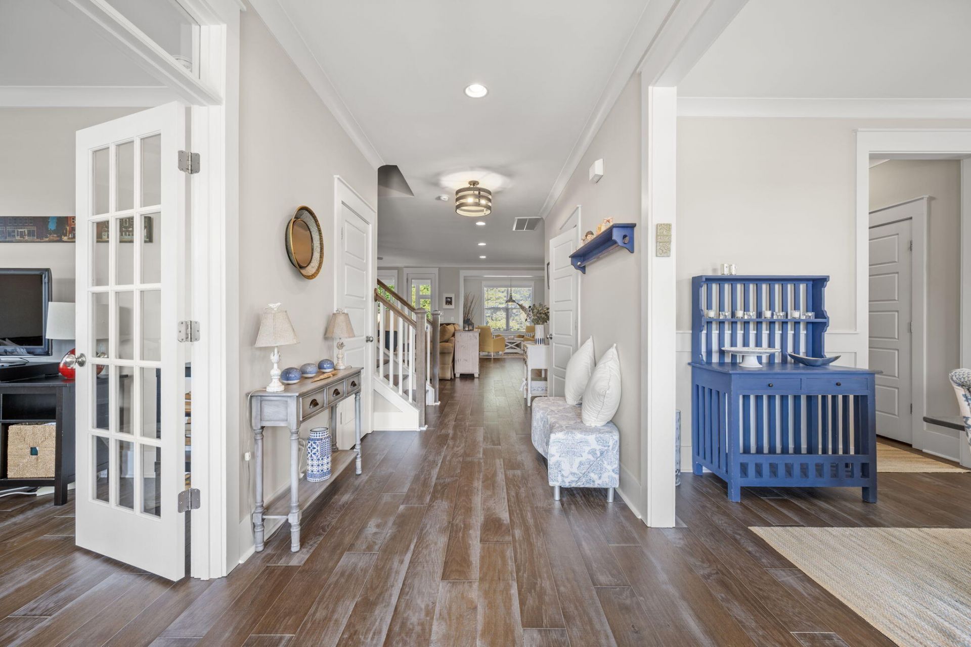 409 Ashby Street Photo 8