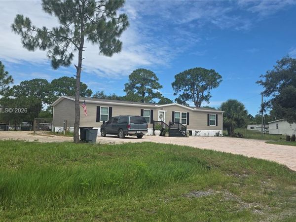 220 S Kennel ST , Clewiston, FL 33440