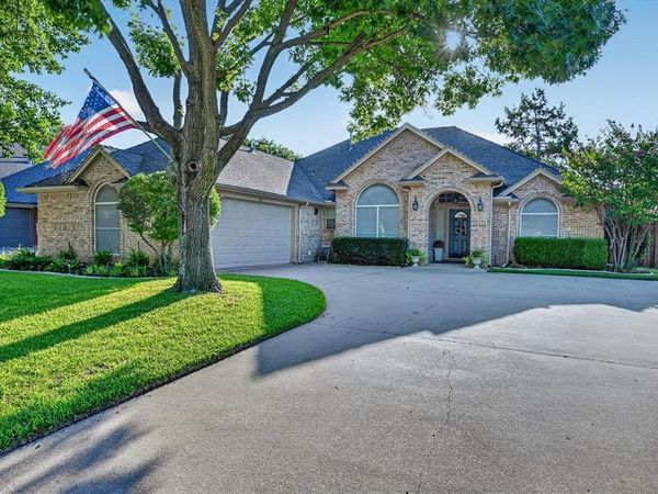 7312 Cottonwood Court, North Richland Hills, TX 76182