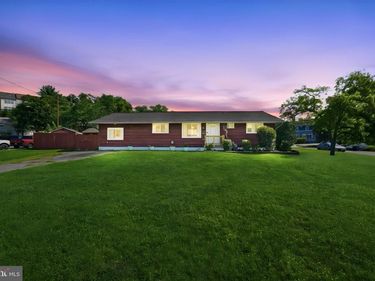 906 WINGFIELD ROAD, WOODBRIDGE, VA 22191