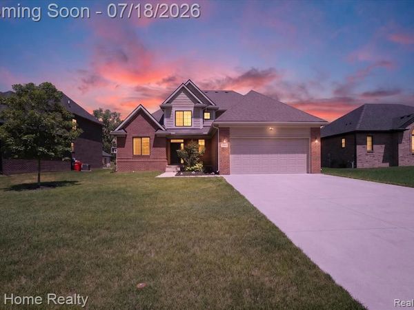 21926 Duns Scotus Street, Southfield, MI 48075