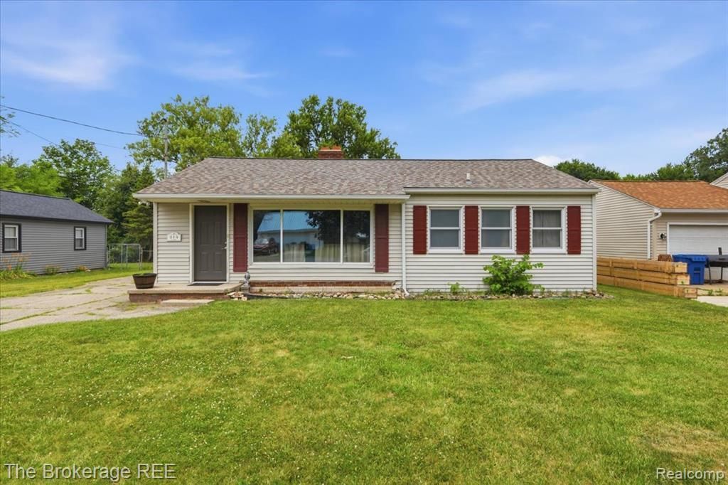 315 E Hill Street, Davison, MI 48423 Main Photo