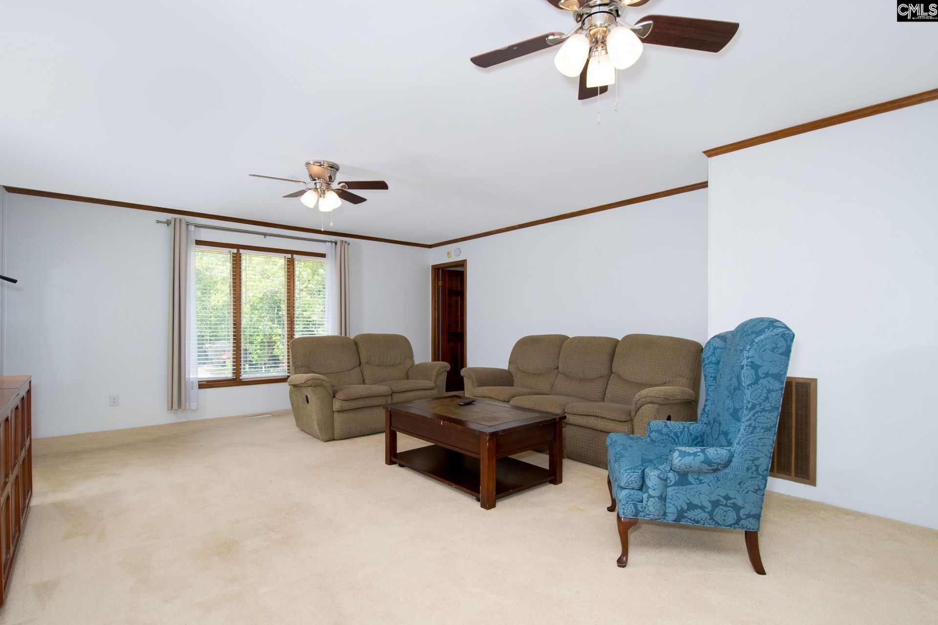 216 Olde Springs Road Photo 10