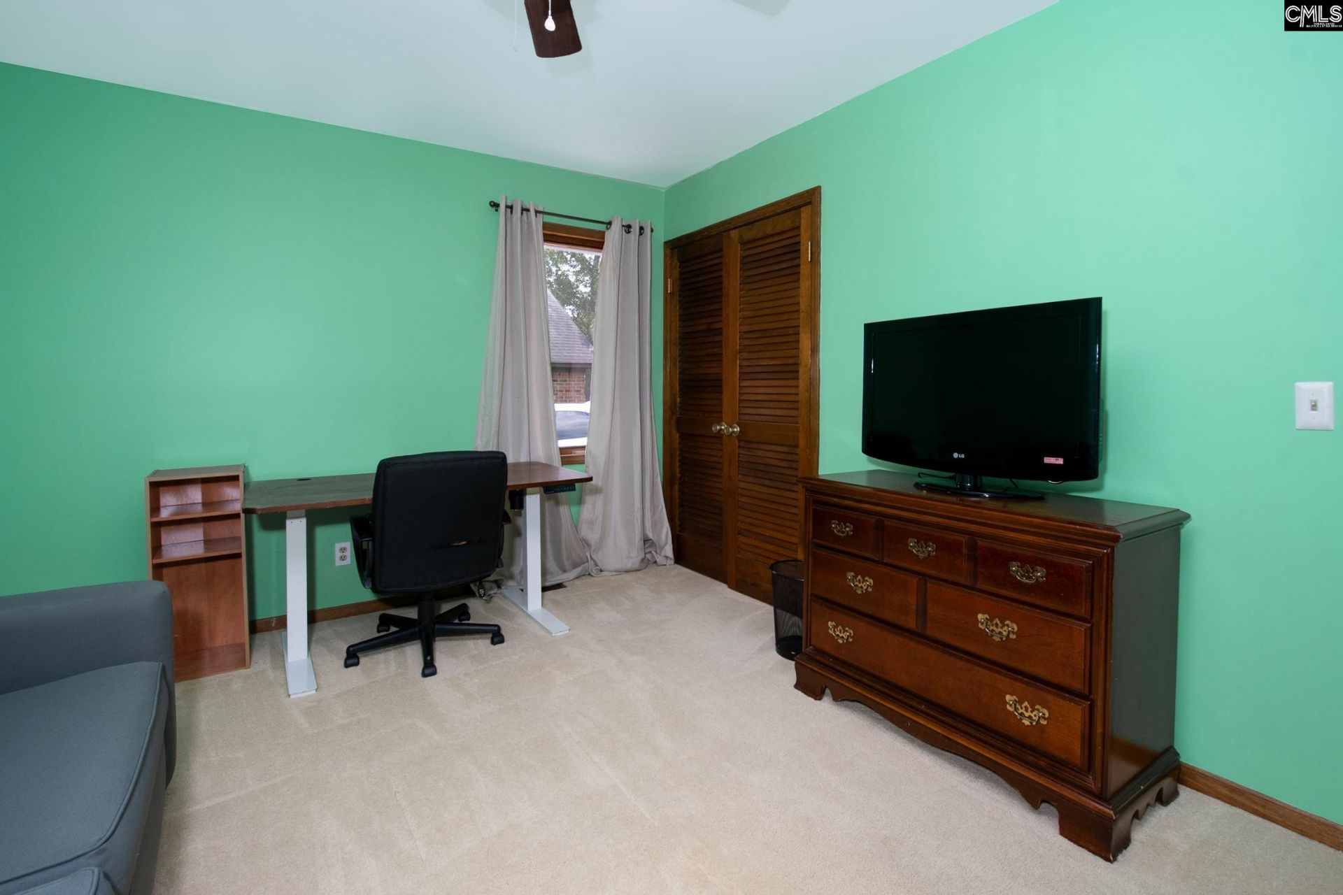 216 Olde Springs Road Photo 22