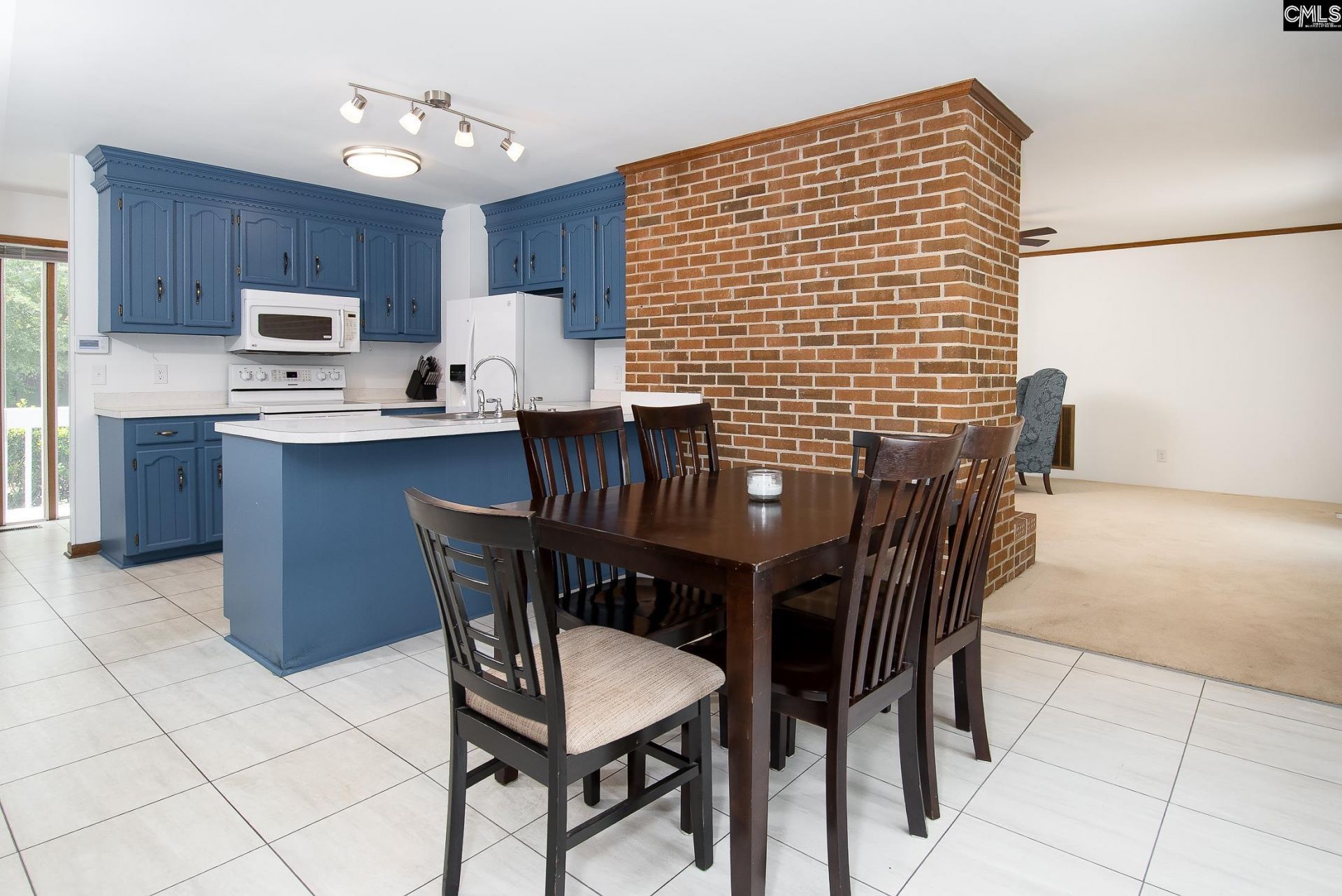 216 Olde Springs Road Photo 5