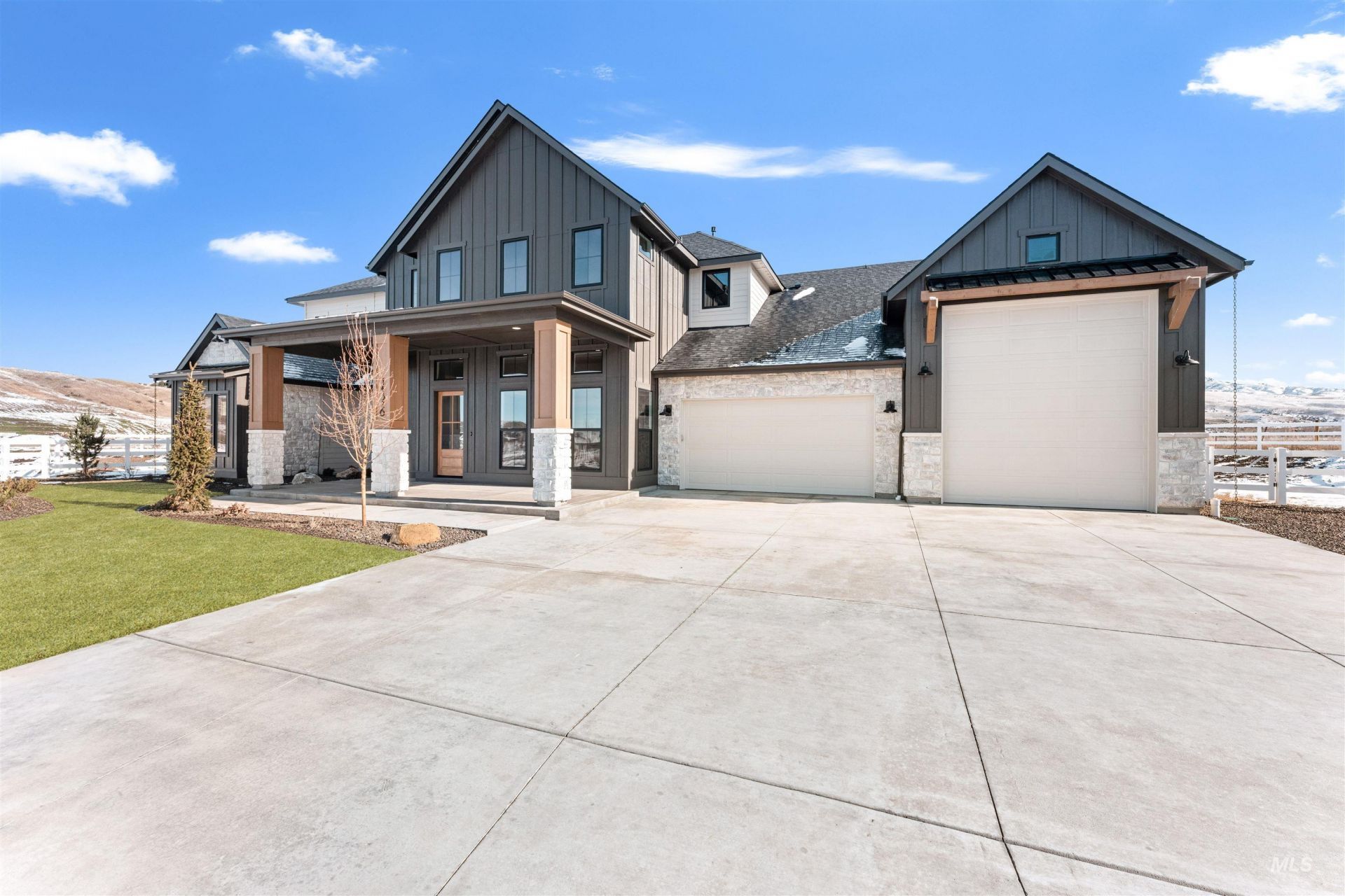14501 N Woodpecker Ave, Boise, ID 83714 Main Photo
