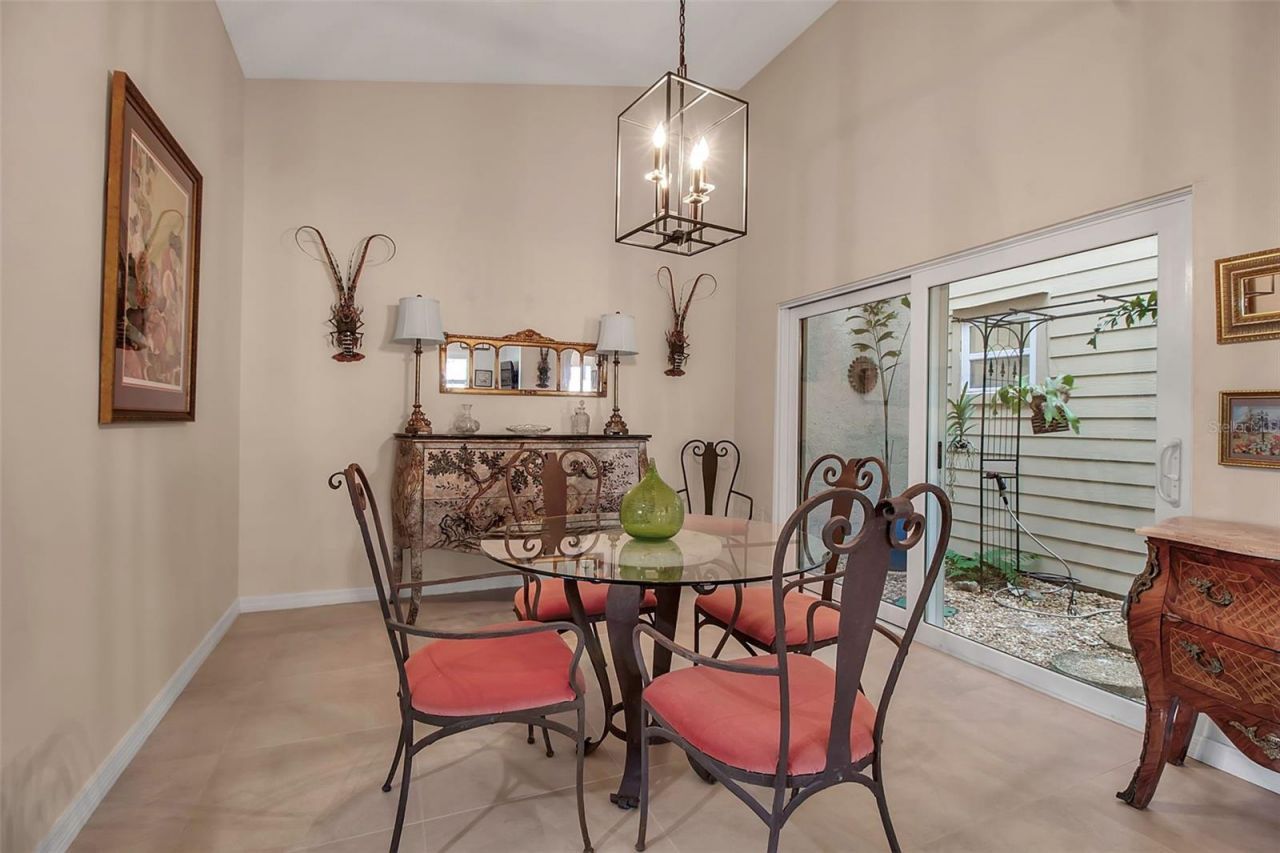 3410 Avenida Madera, Unit B, Bradenton, FL 34210 Photo