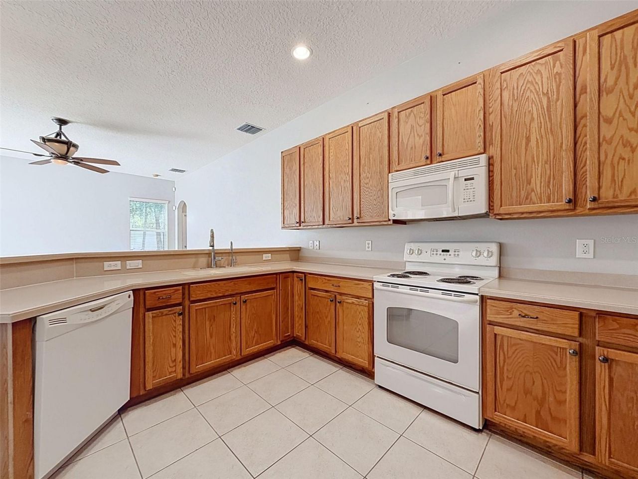 2021 Rutherford Drive , Dover, FL 33527 Photo