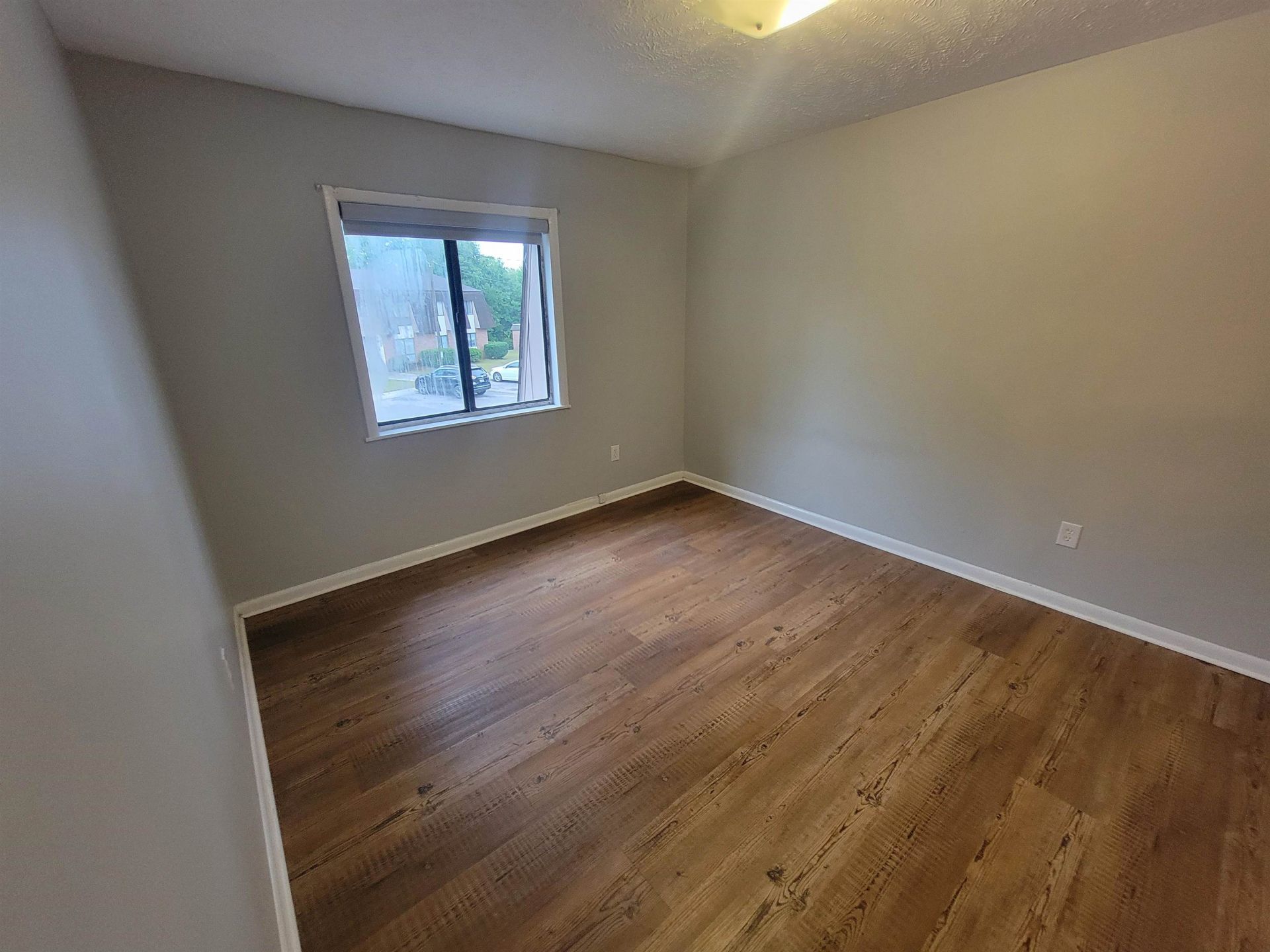 615 Carter Ln. Photo 13