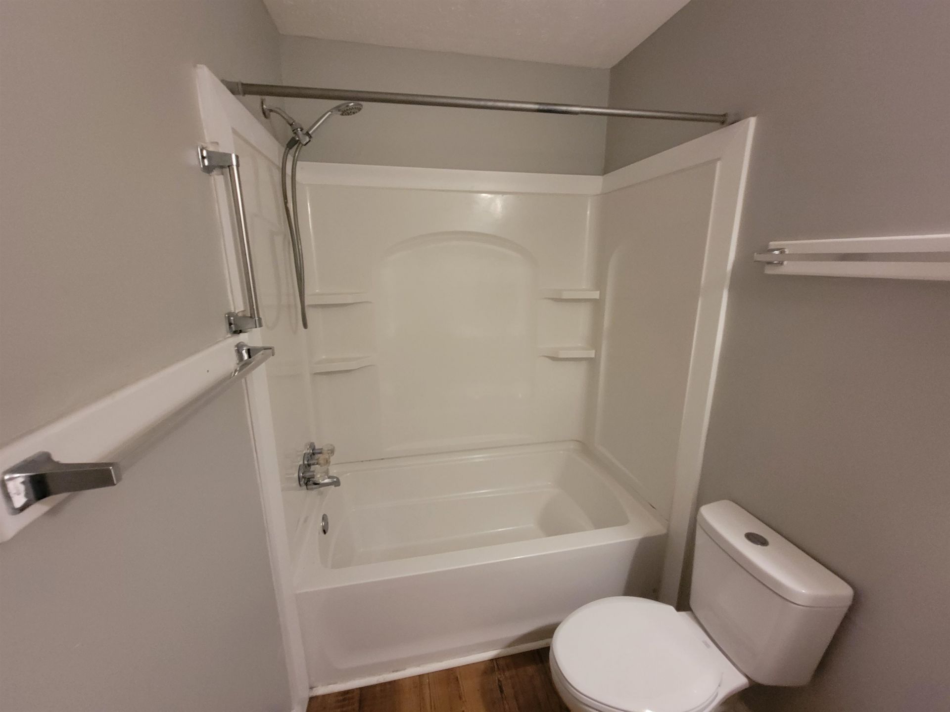 615 Carter Ln. Photo 18
