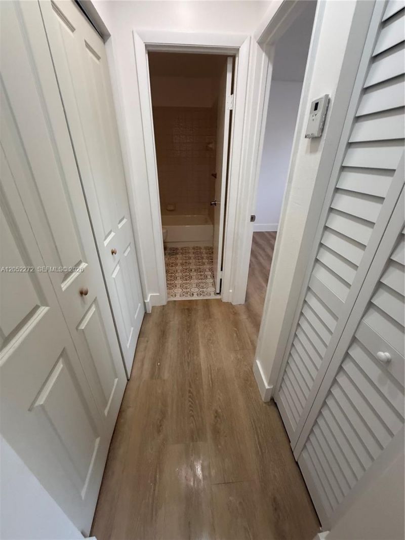 3553 Magellan Cir, Unit 317-1, Aventura, FL 33180 Photo