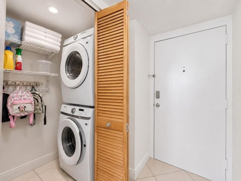 2055 SW 122nd Ave, Unit 418, Miami, FL 33175 Photo